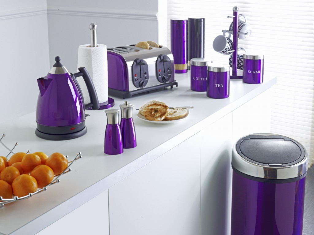 Фиолетовые аксессуары для кухни