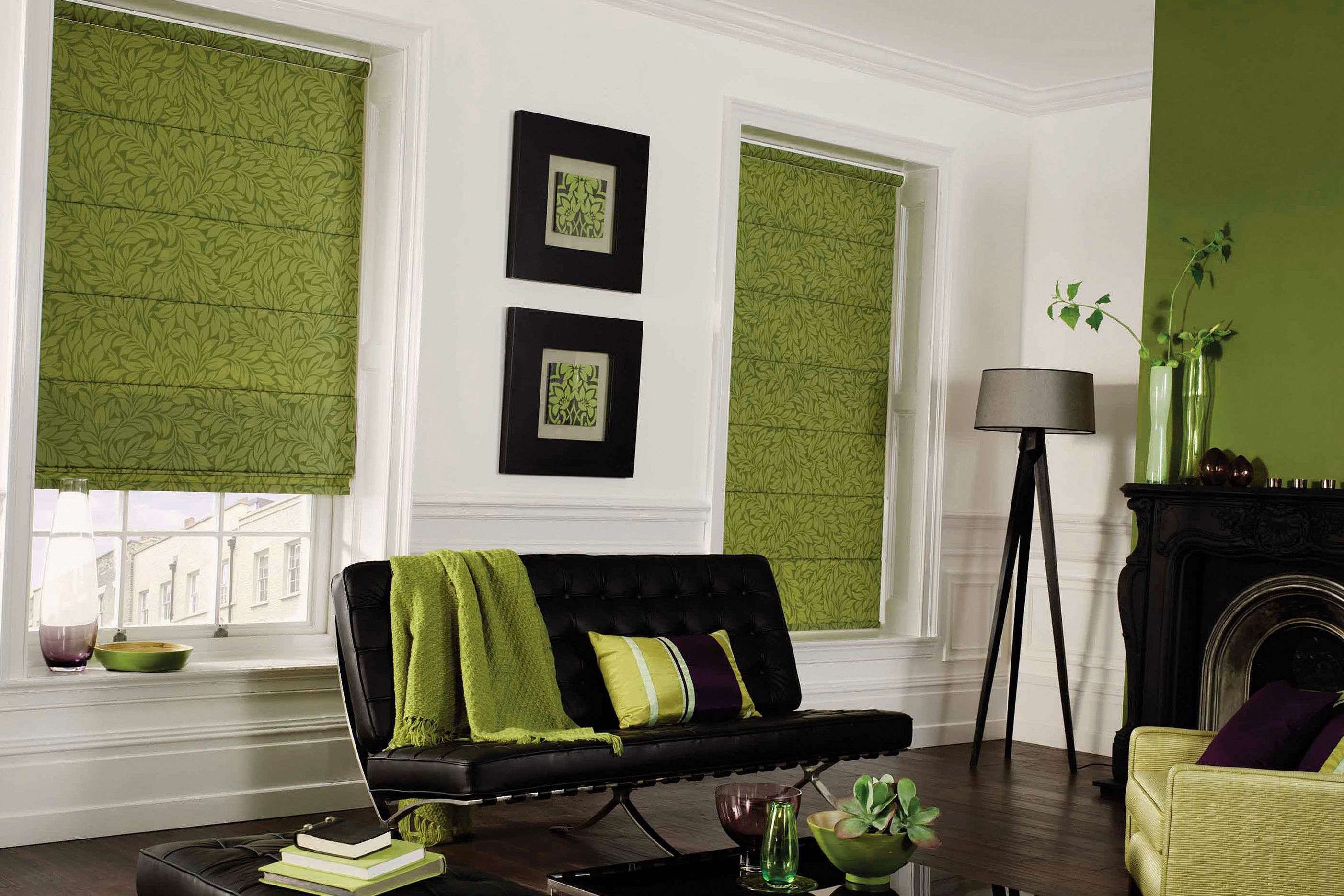 Зеленые шторы в гостиной