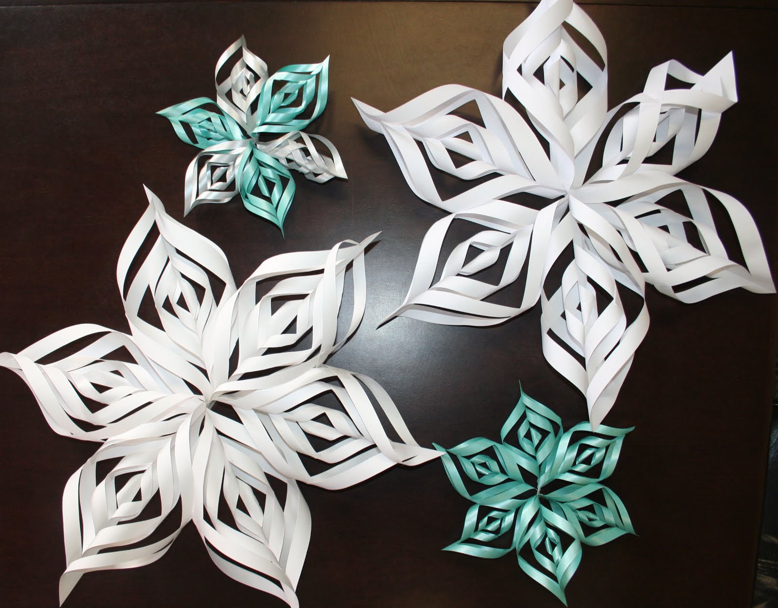 Бумажные снежинки киригами