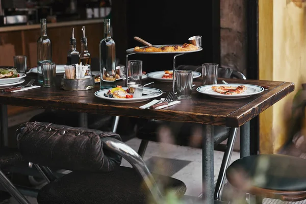 Delicious Italian Meal Rustic Table Luxury Restaurant — стоковое фото