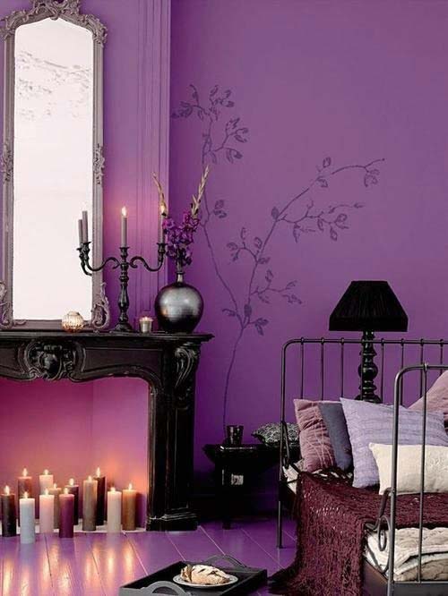 Стены лавандового цвета в спальне